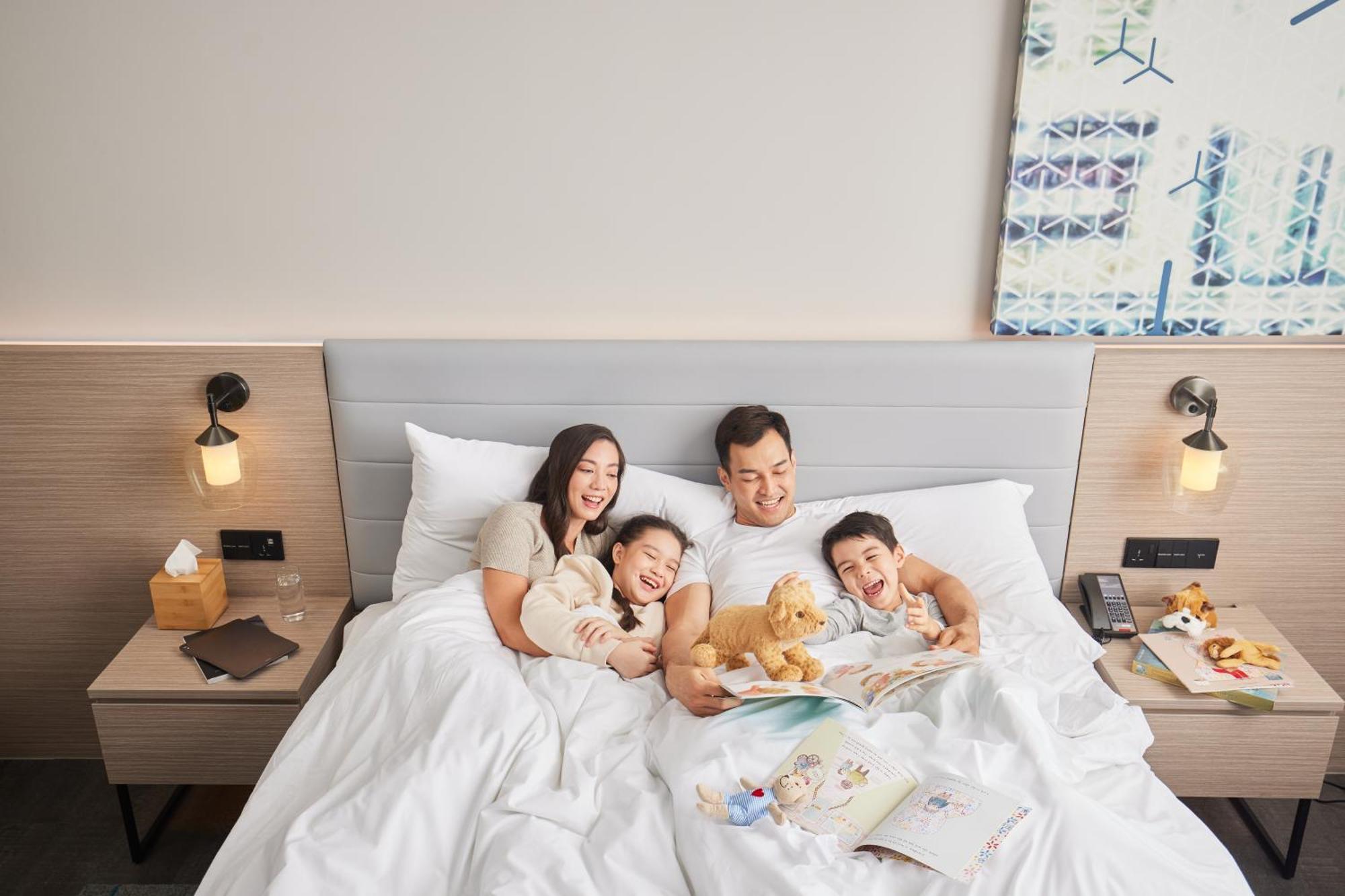 Courtyard By Marriott Penang Hotel George Town Exterior photo