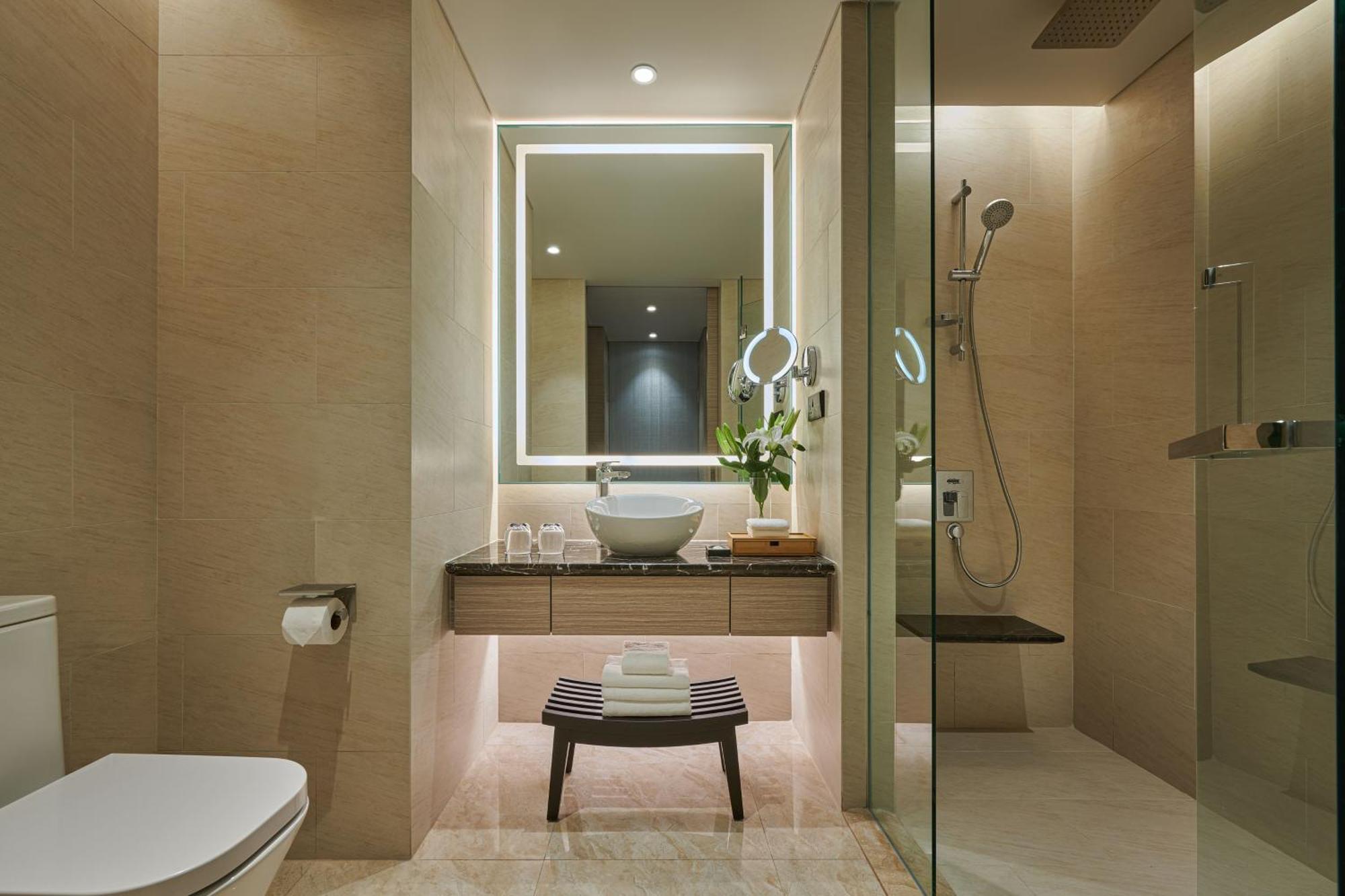 Courtyard By Marriott Penang Hotel George Town Exterior photo