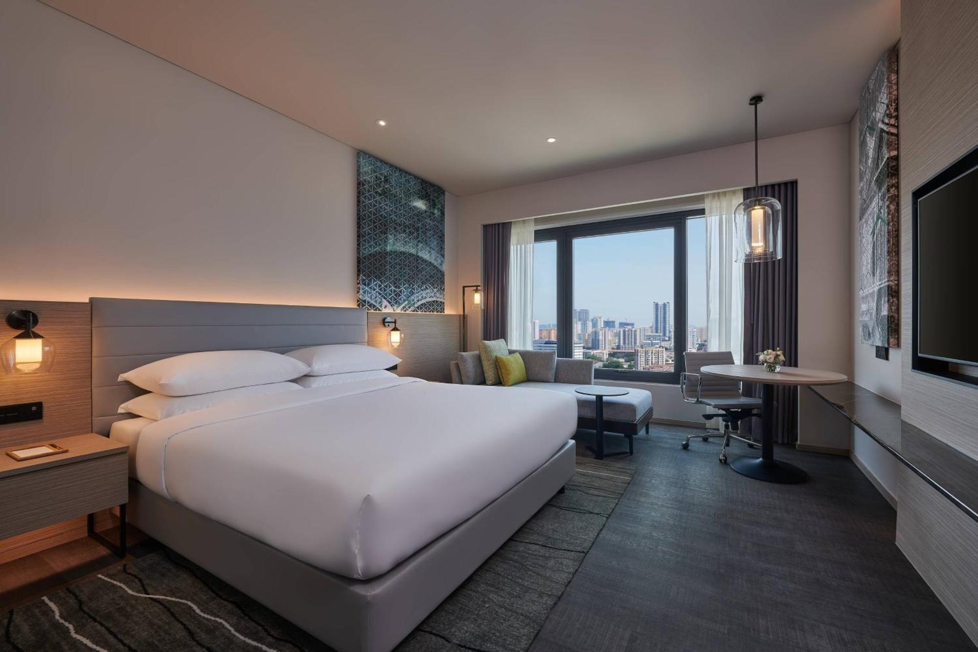 Courtyard By Marriott Penang Hotel George Town Exterior photo